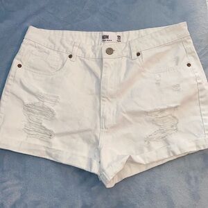 Refuge mom jean shorts,  size 11. White